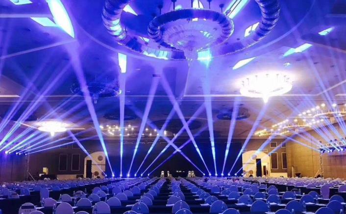 選購舞臺燈光重點關注哪些方面 選購舞臺燈光重點關注哪些方面